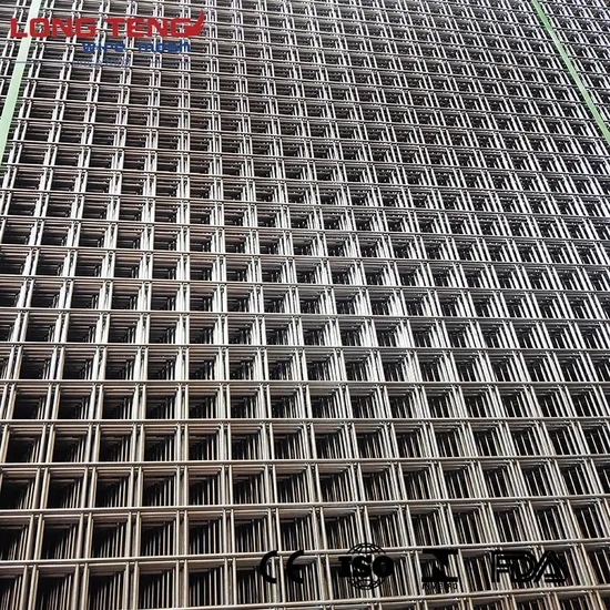 Welded Wire Mesh Panel Hot Dipped Galvanized Fencing Iron Netting for Animal Cages 